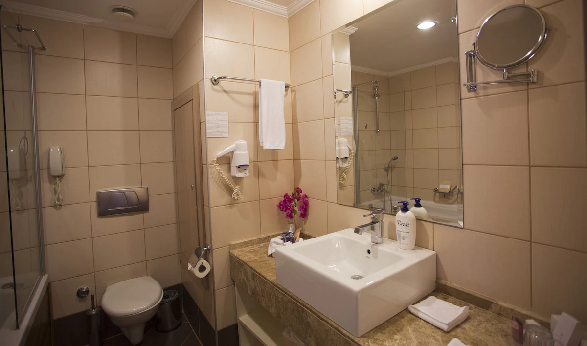 سرویس بهداشتی و حمام هتل پالمت بیچ ریزورت آنتالیا